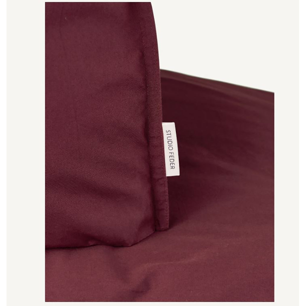 Studio Feder voksensengetøy, økologisk percale - Burgundy