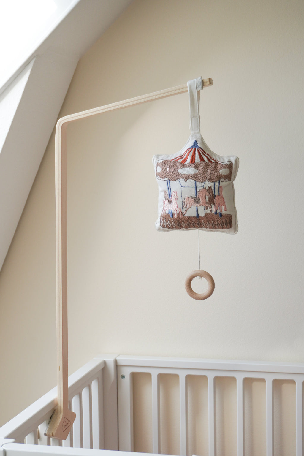 Music Mobile, Karusell - OCS