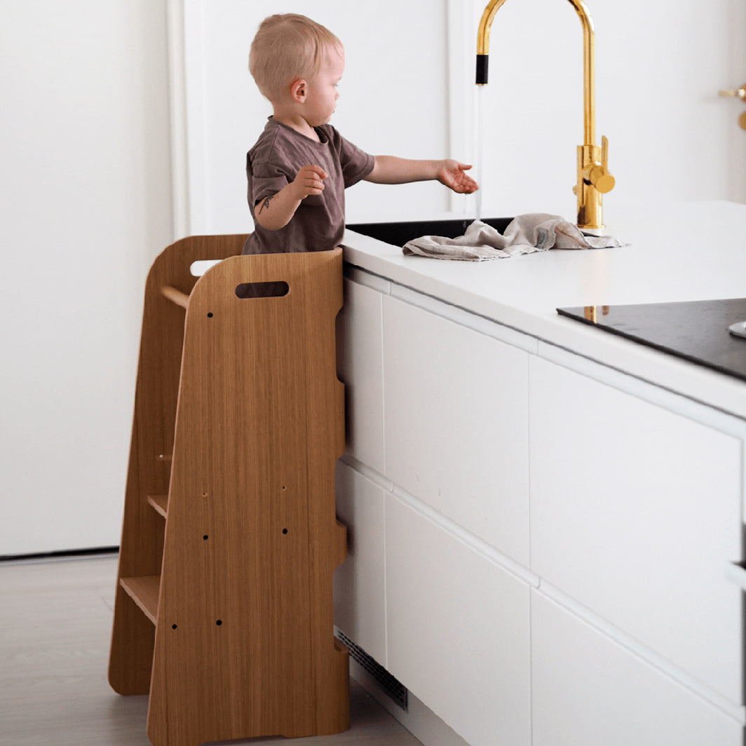 Curve-Lab, Læringstårn, Birk med overflate av eiketre