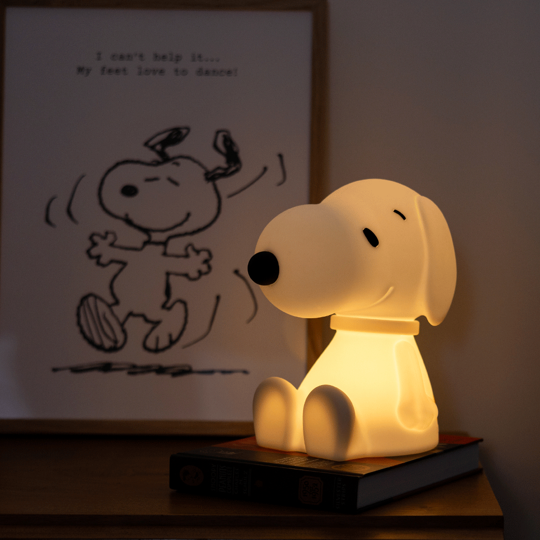 Mr Maria Snoopy First Light, nattlampe for barn, 22 cm