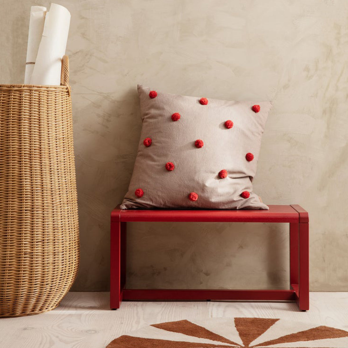 ferm Living pute, Dot Tuftet - Camel/red