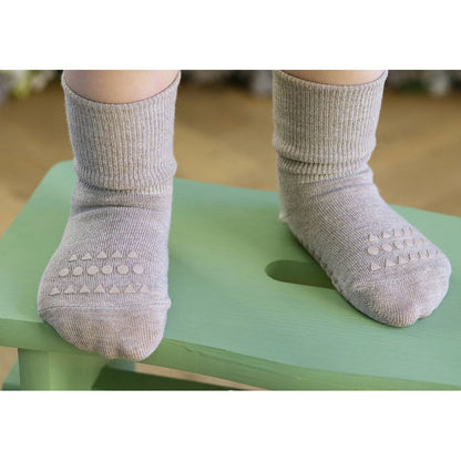 GoBabyGo sklisikre strømper med gummidutter, Bamboo - Forest green