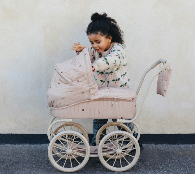 Konges Sløjd Minnie Dukkevogn med veske - Cherry blush