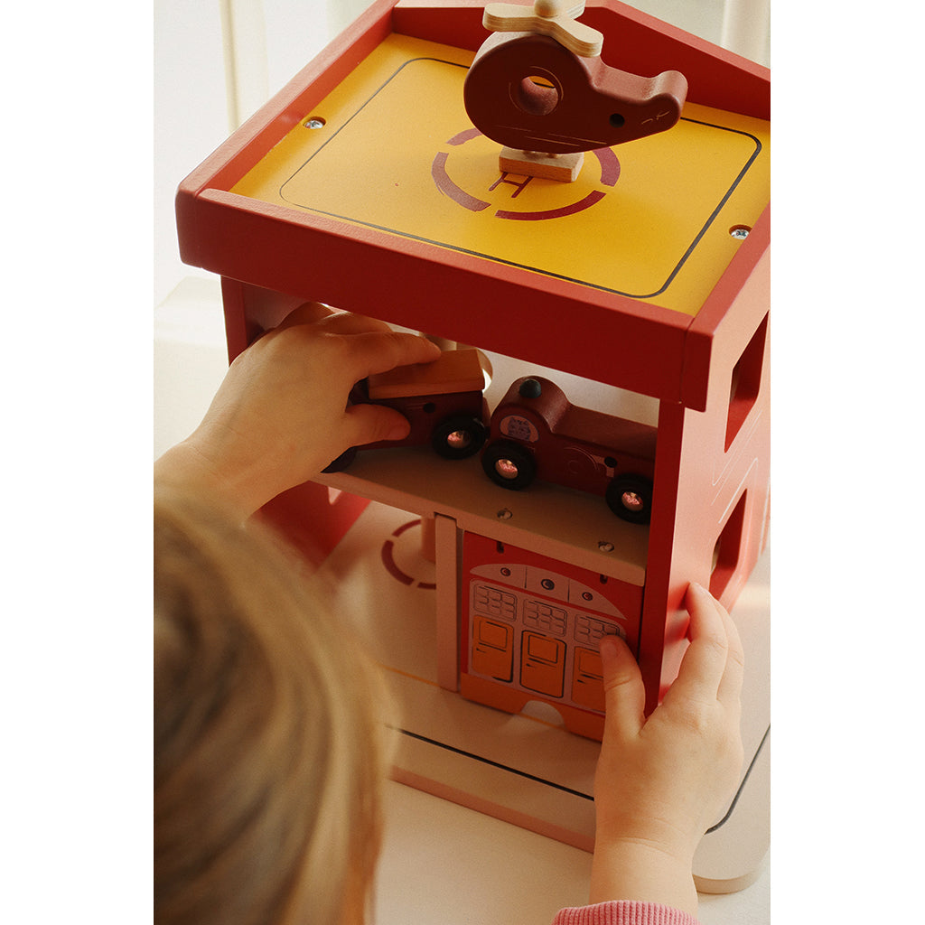 Konges Sløjd Brannstasjon i tre