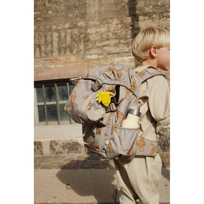 Konges Sløjd Clover skolesekk med gymnastikkpose og regntrekk - Tiger Oak