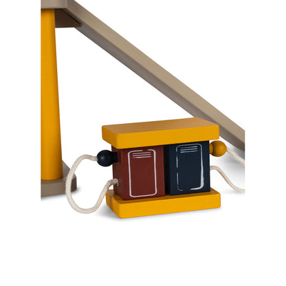 Konges Sløjd Bilgarasje med bilvask.