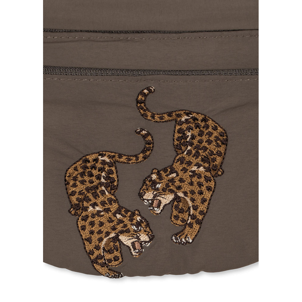 Konges Sløjd Juno mageveske, Walnut