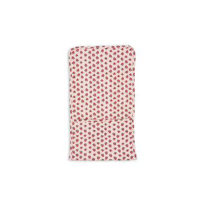 Konges Sløjd dukketilbehør, bleie, teppe og smekke - Rosie rose