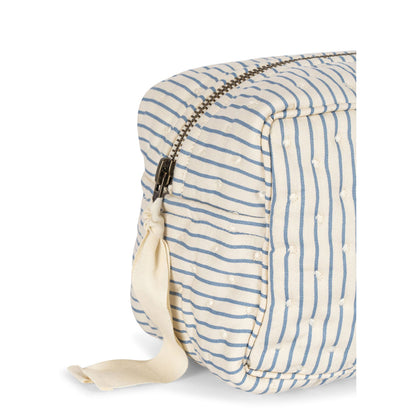 Konges Sløjd Quilted Toalettmappe, liten - Stripe blue