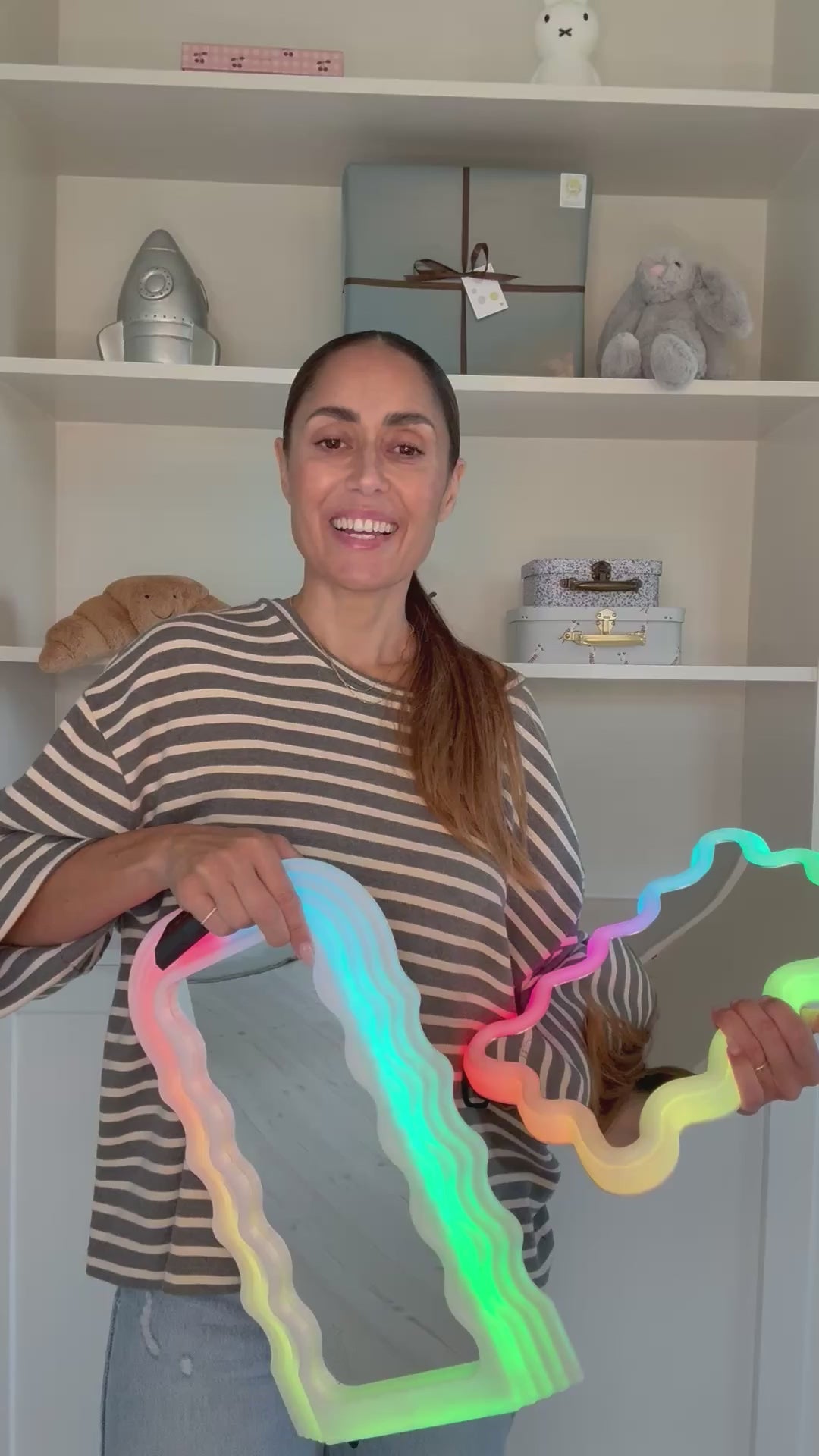 Video Lalarma Magisk lysende spejl .mov