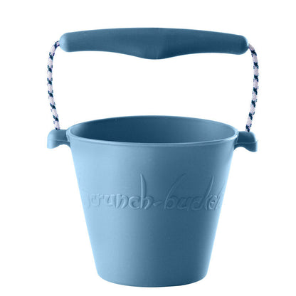 Scrunch-bucket, myk foldbar sandbøtte - duck egg blue