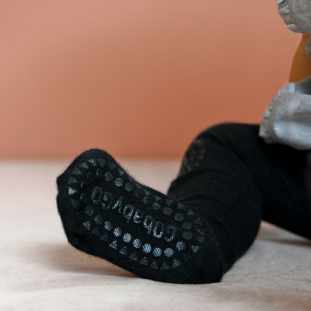 GoBabyGo krabbestrømpebukse m. gummiprikker, black