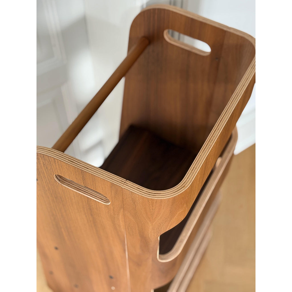 Curve-Lab, Læringstårn, Birk med overflate av valnøttre