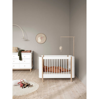 Oliver Furniture Wood holder til Mini+ basic sengehimmel eller uro, Hvit